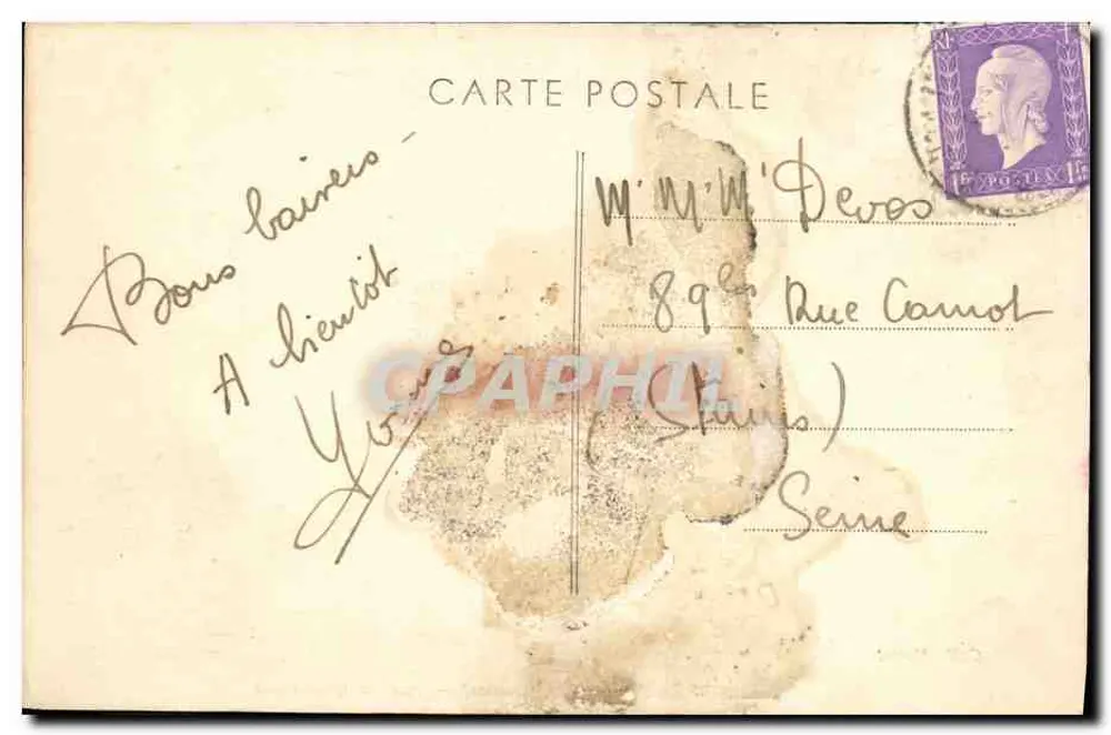 Bernières-sur-Mer (Calvados) — Rue de Courseulles — Fot. Combien Maçon - Verso