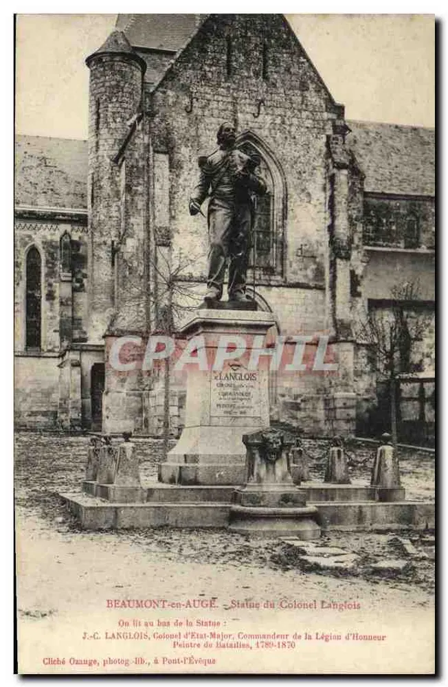 Beaumont-en-Auge — Estátua do Coronel Langlois — J.-C. Langlois, fotógrafo-editor, em Pont-l'Évêque - Frente