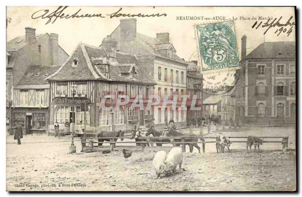 Beaumont-en-Auge — La Place du Marché — Étude Orange, phot. à Pont-Péan - Recto