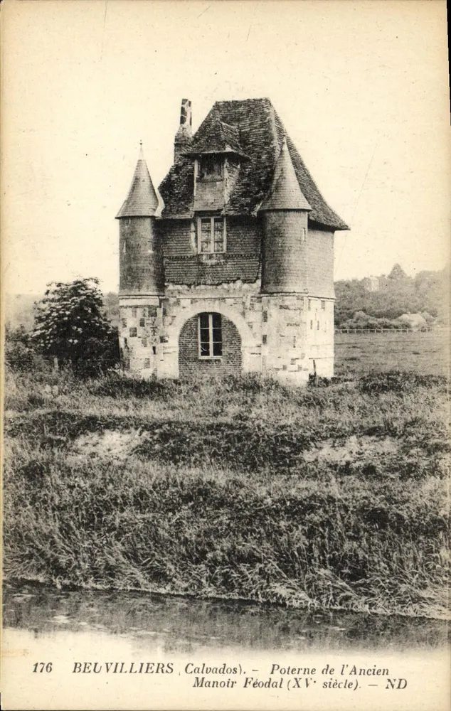 Beuvilliers (Calvados) — Tor zur alten feudalen Schlossanlage (15. Jahrhundert) — ND — Nr. 176 - Vorderseite