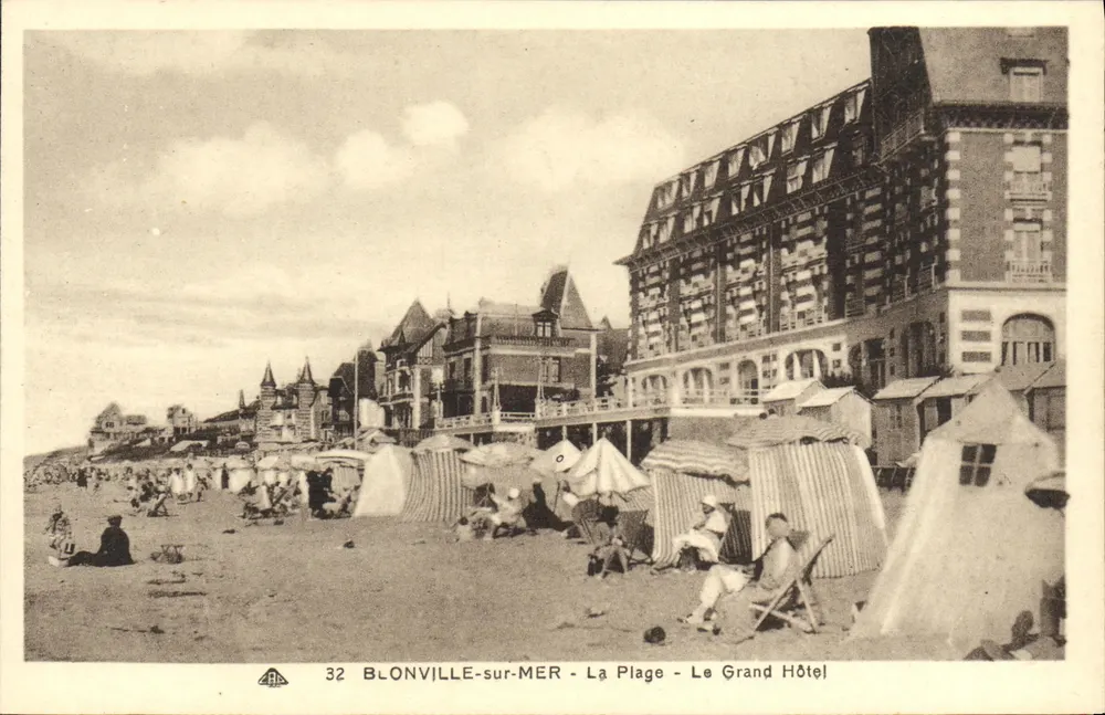 Blonville-sur-Mer - Die Strandpromenade - Das Grand Hotel - Vorderseite