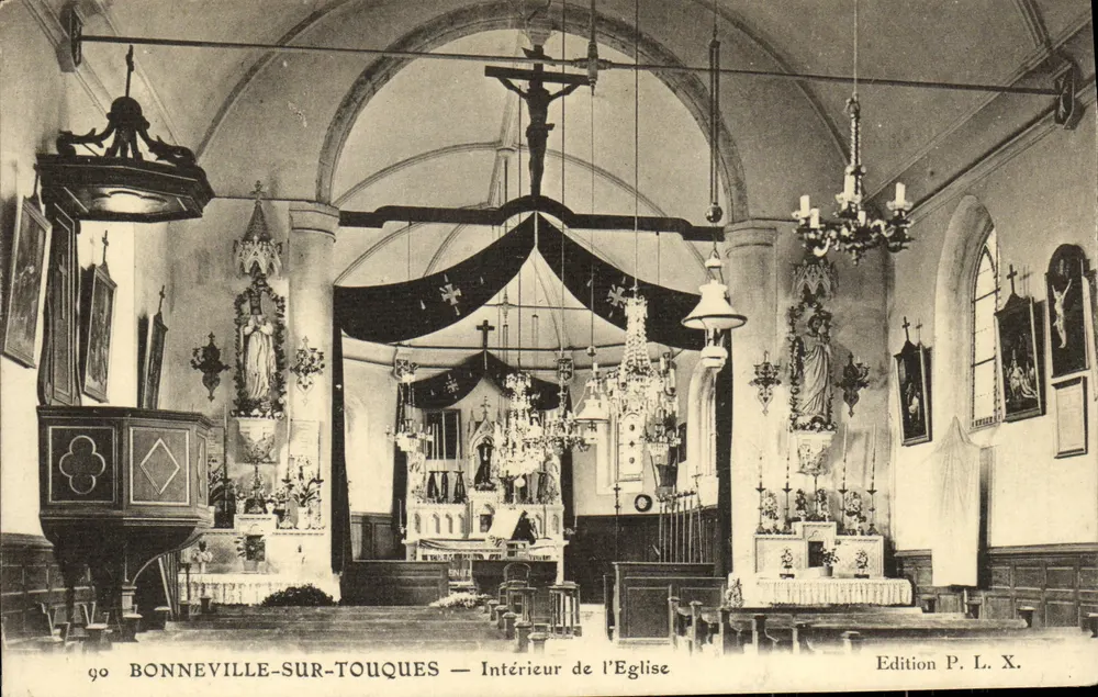 Bonneville-sur-Touques — Intérieur de l'Église — Edition P. L. X. - Recto