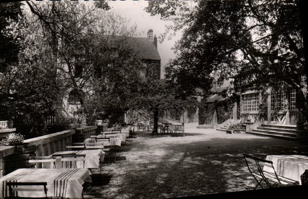 Terrace sobre a Orne — Clécy (Calvados) — Edição Koch - Frente