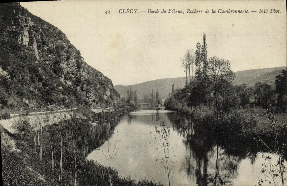 Clécy — Ufer der Orne, Felsen der Cambronnierie — ND Phot. - Vorderseite