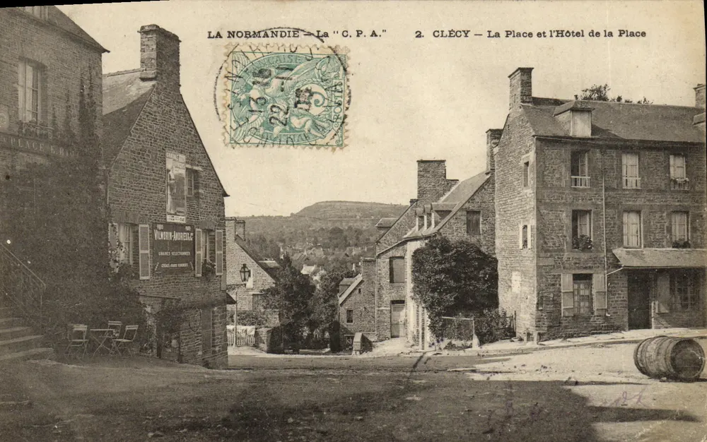 Clécy — Die Place und das Hotel de la Place — Die C.P.A. - Vorderseite