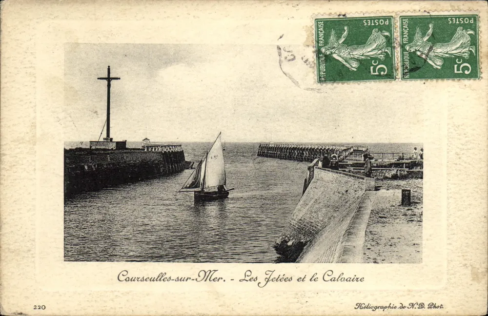 Courseulles-sur-Mer — Die Piers und der Calvary — Héliographie de N.D. Phot. - Vorderseite