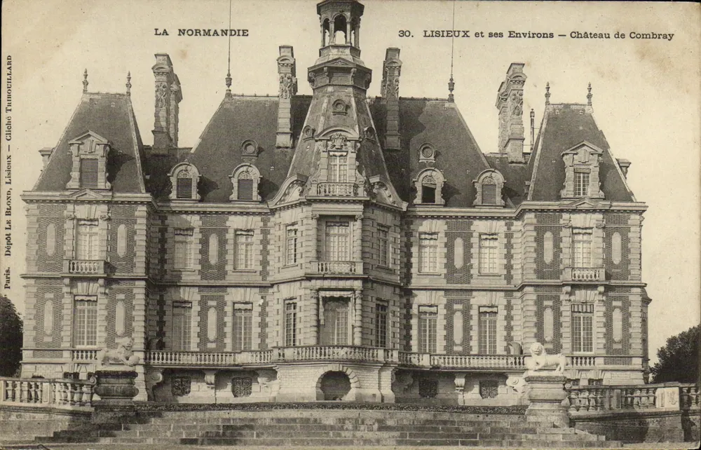 Lisieux e seus arredores — Castelo de Combray - Frente