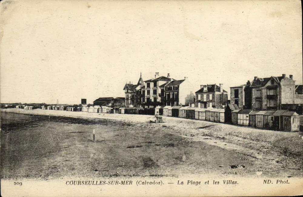 COURSEULLES-SUR-MER (Calvados) — La Playa y las Villas. ND. Fot. N° 209 - Anverso