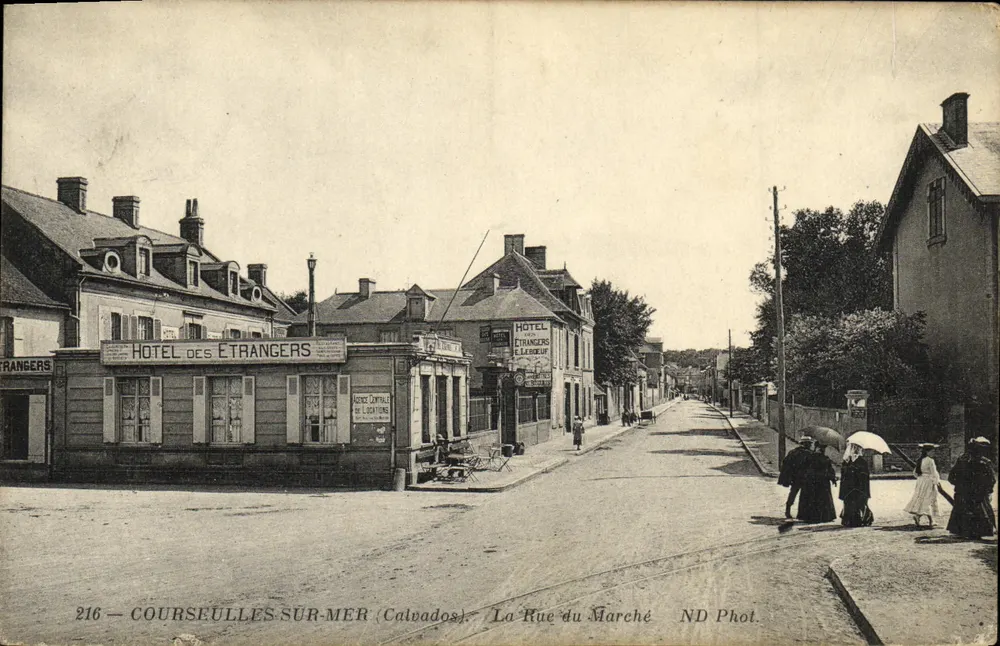 COURSEULLES-SUR-MER — La Rue du Marché — ND Phot. — n° 216 - Vorderseite