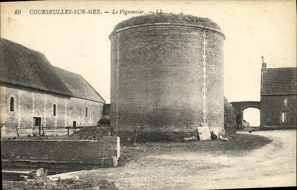 Courseulles-sur-Mer — O Pombal — LL - Frente