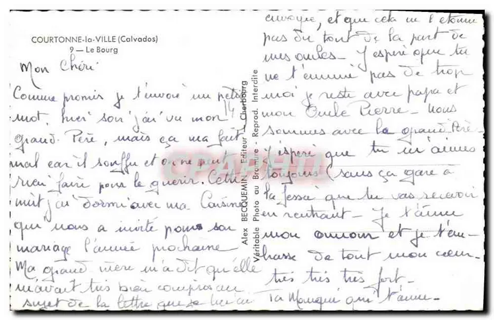 Courtonne-la-Ville — vue de la place avec maison à colombages et voiture d'époque — éditeur Alex - Verso