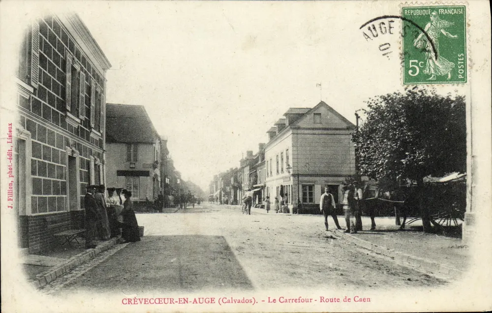 Crèveceœur-en-Auge (Calvados) — Le Carrefour - Route de Caen — J. Fillion, phot.-edit. Listeux - Vorderseite