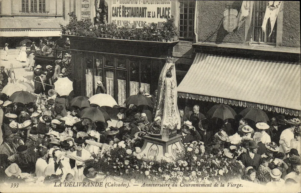 Der Befreier (Calvados) — Jubiläum der Krönung der Jungfrau. — N.B. Foto. - Vorderseite
