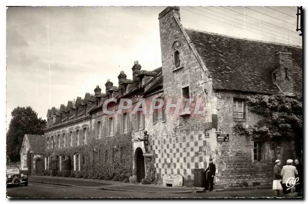 Dives-sur-Mer — A Hostellerie de Guillaume o Conquistador — Editor: REAL-PHOTO, Paris - Frente