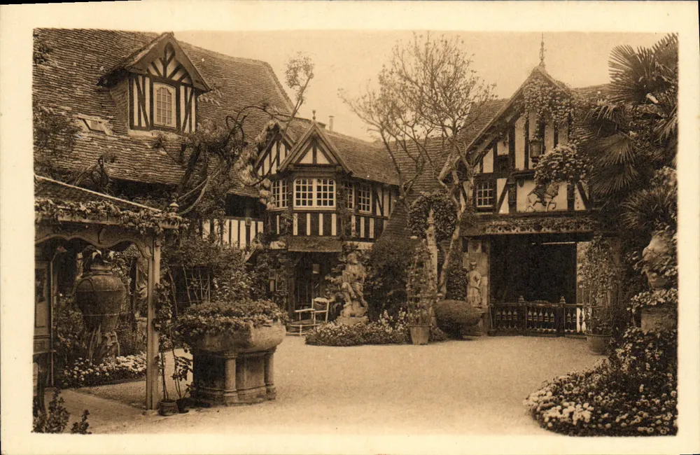 Dives-sur-Mer — La Cour de la Pucelle — Hostellerie Guillaume-le-Conquérant - Vorderseite
