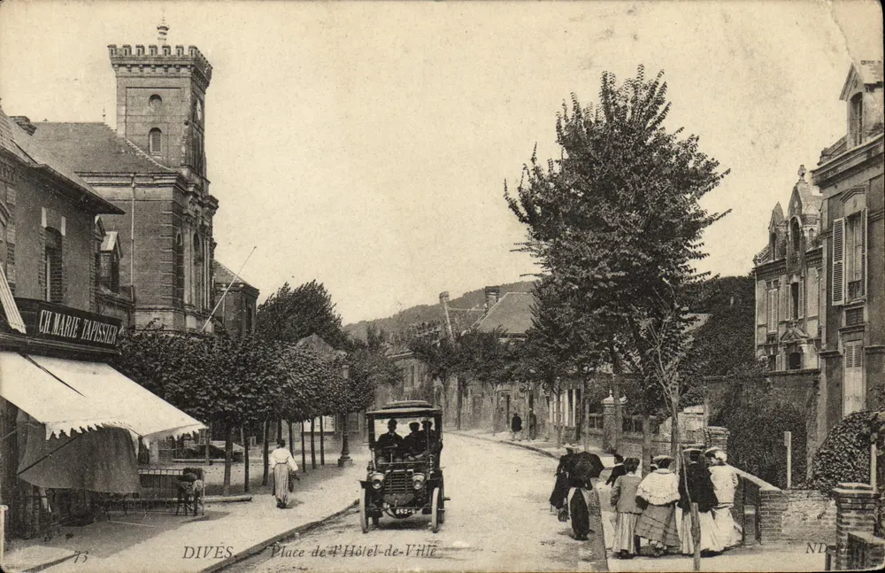 Divès — Place de l'Hôtel-de-Ville — CH. Marie Tappissier - Vorderseite