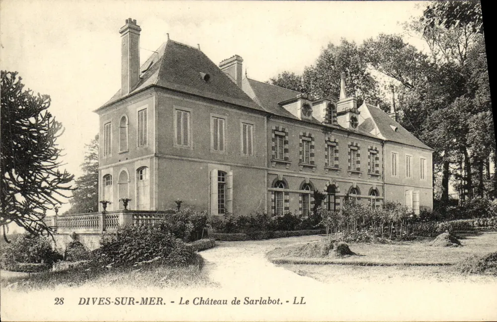 Dives-sur-Mer — Schloss Sarlabot — LL - Vorderseite