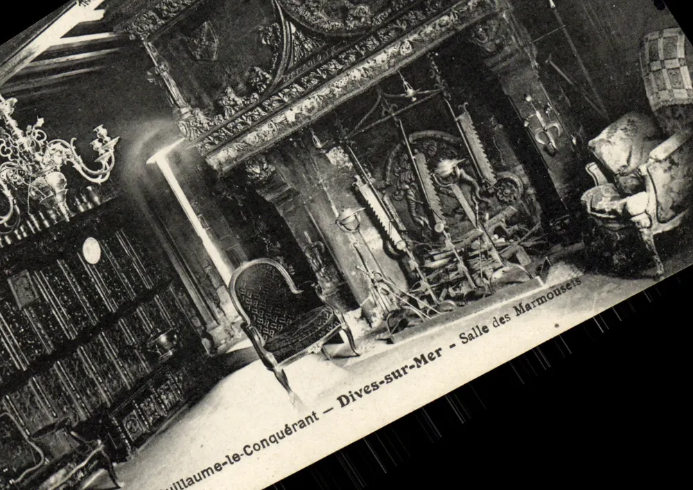 Saal der Marmoussets — Dives-sur-Mer — Schloss des Wilhelm der Eroberer - Vorderseite