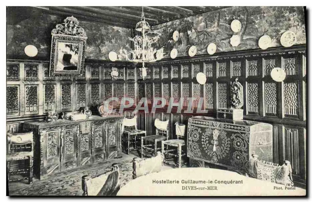 Interior da Hostellerie Guillaume-le-Conquérant — Dives-sur-Mer — Fot. Postel - Frente