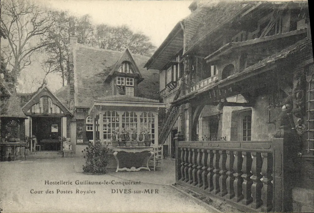 Hostellerie Guillaume-Je-Conquerant — Cour des Postes Royales — Dives-sur-MFR - Vorderseite