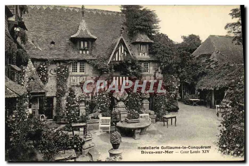 Hostellerie Guillaume-le-Conquérant — Dives-sur-Mer — Cour Louis XIV - Vorderseite