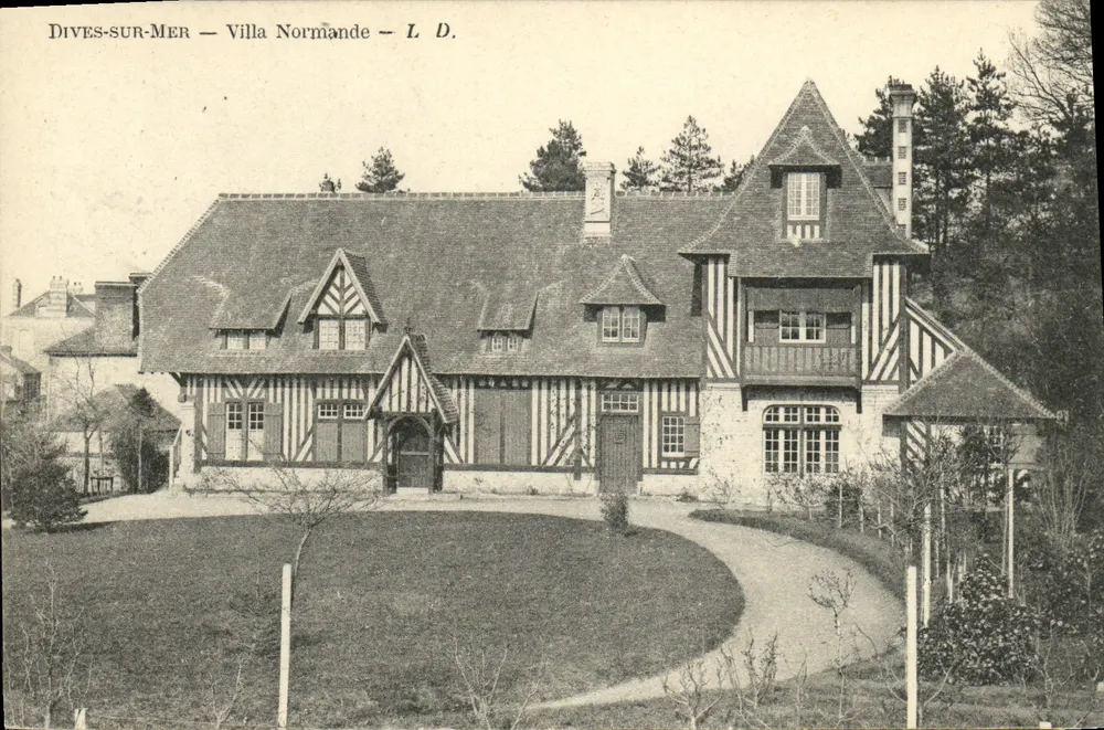 Dives-sur-Mer — Villa Normanda — L. D. - Frente