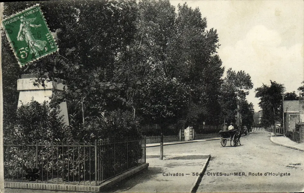 Dives-sur-Mer — Rua de Houlgate — editor desconhecido, número de série não visível - Frente