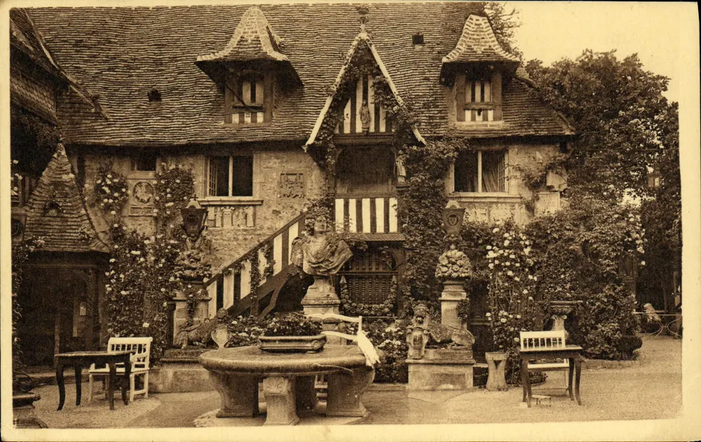 Cour Louis XIV — Hostellerie Guillaume-le-Conquérant — Dives-sur-Mer - Vorderseite