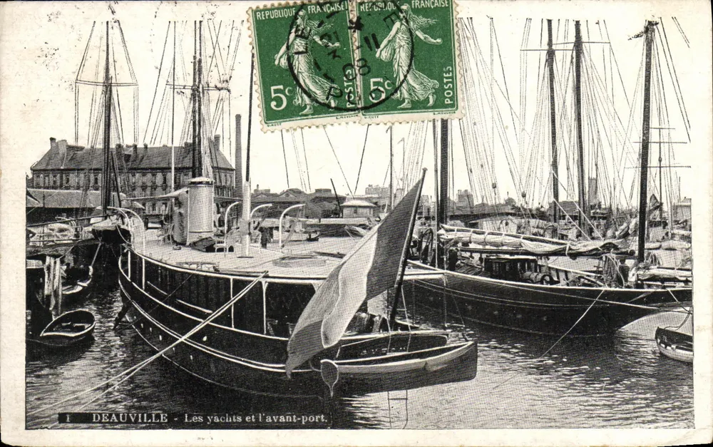 Deauville — Die Yachten und der Hafen - Vorderseite