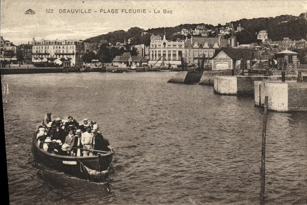 Deauville - Praia Florida - O Bac — Bilhete postal antigo n°122, editor Cie Alsacienne des Arts Photographiques - Strasbourg - Frente