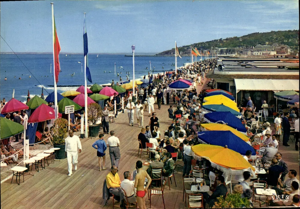 Deauville - Der Bar du Soleil und die Planches — Lumicap, n° 2432 - Vorderseite