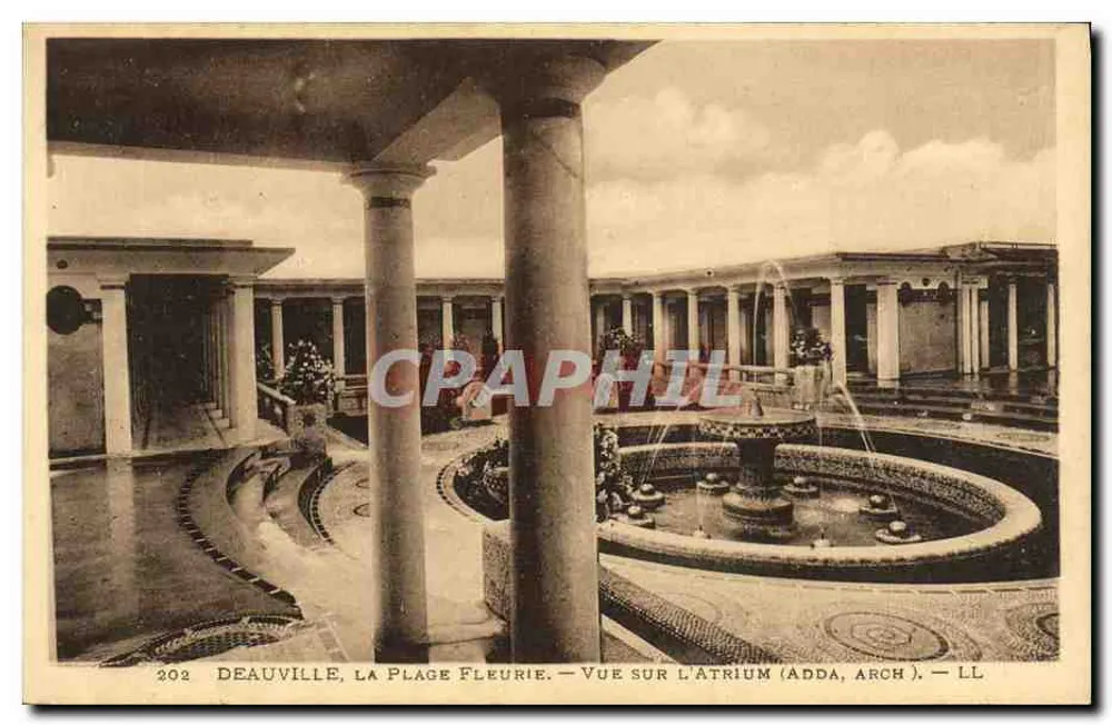 Deauville, Die Blühende Strände — Ansicht des Atriums (Adda, Arch.) — LL - Vorderseite