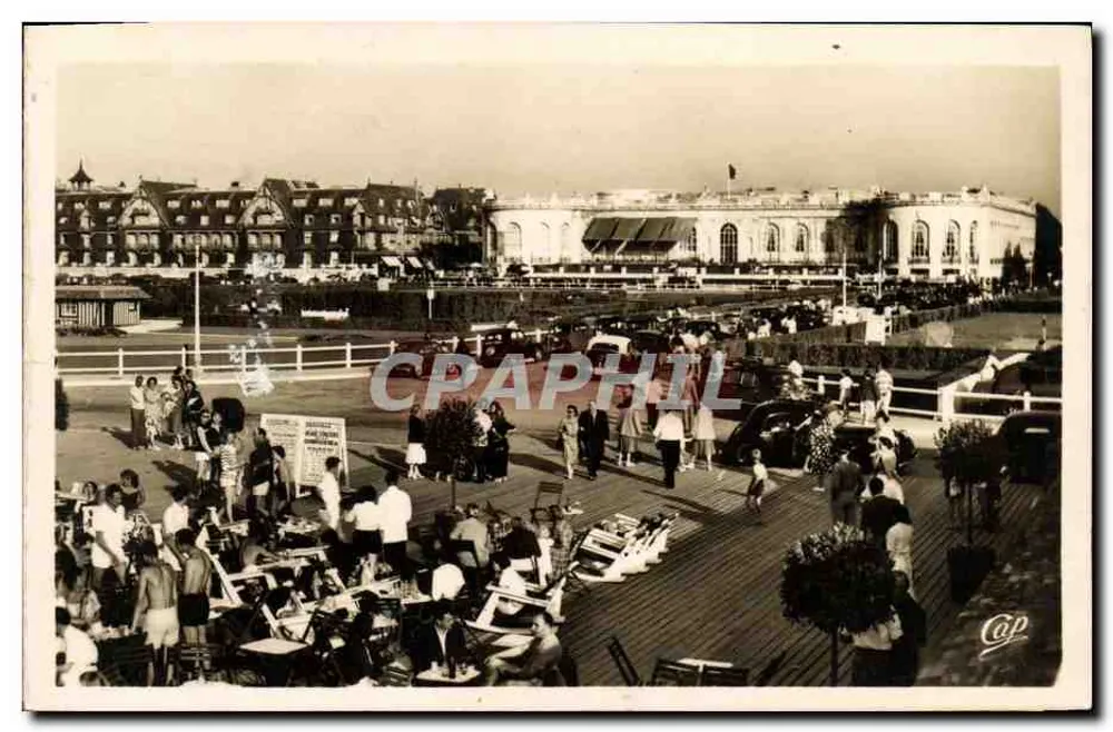 Deauville - Blühende Strände — Das Casino und das Normandy — G.A.P. Paris - Vorderseite