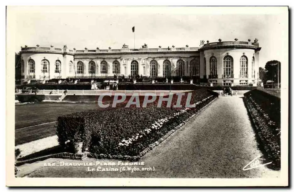 Deauville - Blütenplatz — Das Casino — (G. Wybo, arch.) - Vorderseite