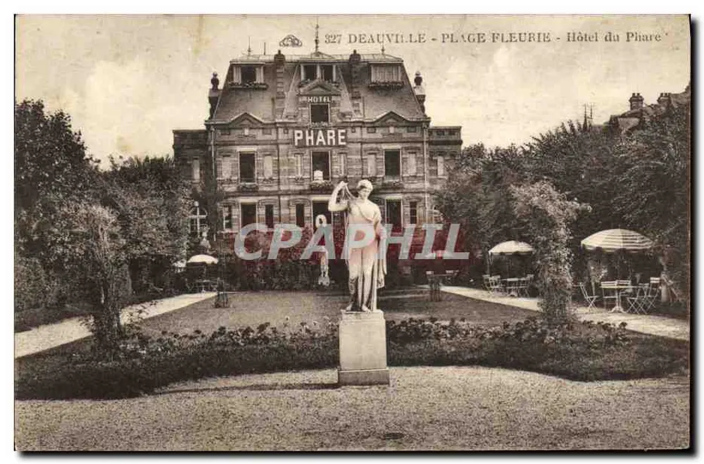 Deauville - Blütenstrand - Hotel du Phare - Vorderseite