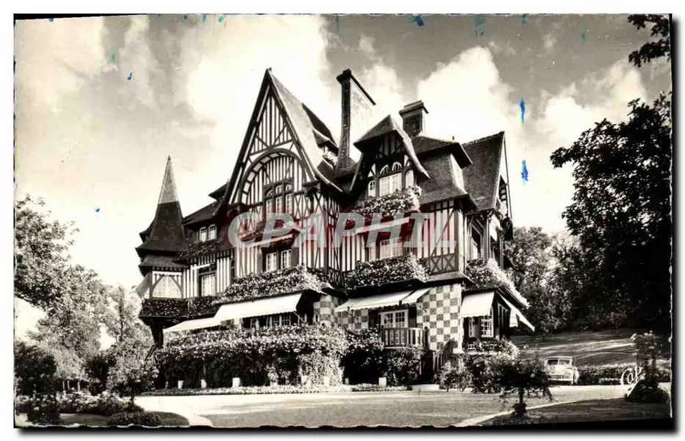 Die Farm am Hang — normannischer Stil — Trouville-sur-Mer - Vorderseite