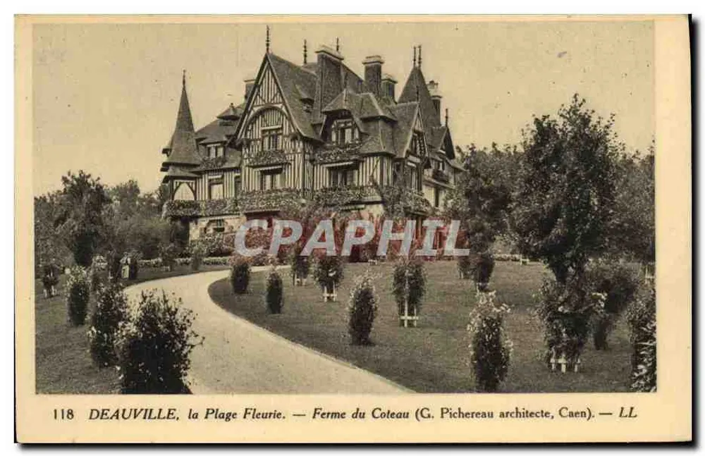 Deauville, die Blühende Strände — Ferme du Coteau (G. Pichereau Architekt, Caen). - Vorderseite