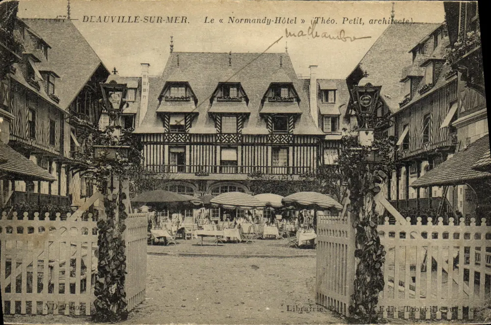 Deauville-sur-Mer — « Normandy-Hôtel » (Théo. Petit, architekt) — Librairie Petit, wydawca Deauville-sur-Mer - Awers