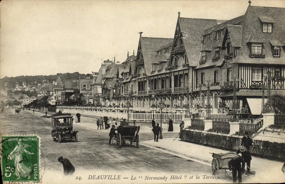 Deauville — Das "Normandy Hotel" und die Terrasse — Verlag: Deauville, Nr. 24 - Vorderseite