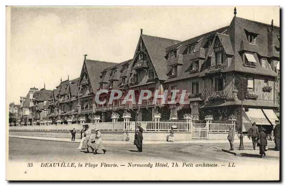 Deauville, die Blütenstrände — Normandy Hotel, Th. Petit Architekt — LL - Vorderseite