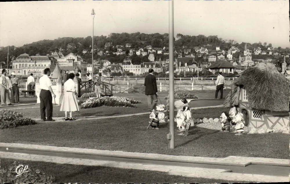 Deauville - Miniatur-Golf - Blütenstrand - Real Photo - Vorderseite