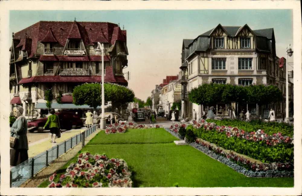 Deauville - Place Morny — Ansicht des Hotels und der Konfiserie — Verlag C.A.P. (959) - Vorderseite