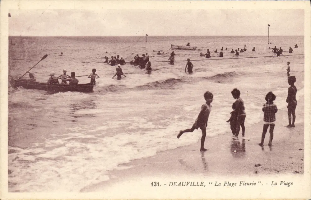 Deauville, „Die Blühende Strände“ — Die Strände, Nr. 131 - Vorderseite
