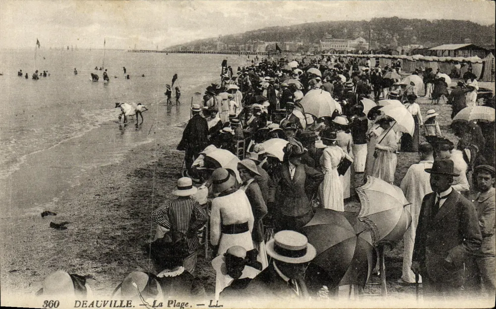 Deauville — A Praia — LL. — n° 360 - Frente