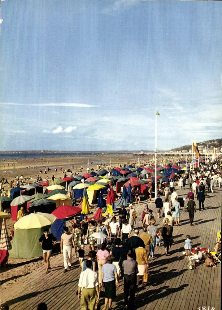 Deauville - Blühende Strände — Die Promenade und der Strand — Lumicap - Vorderseite