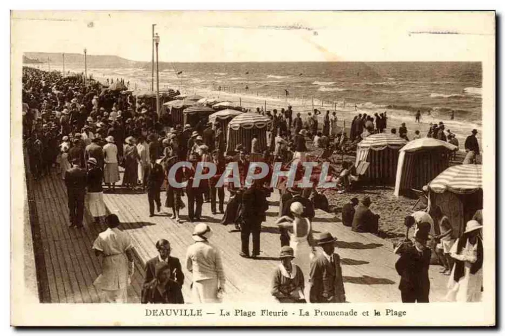 Deauville — Die Blühende Strandpromenade - Die Promenade und der Strand - Vorderseite