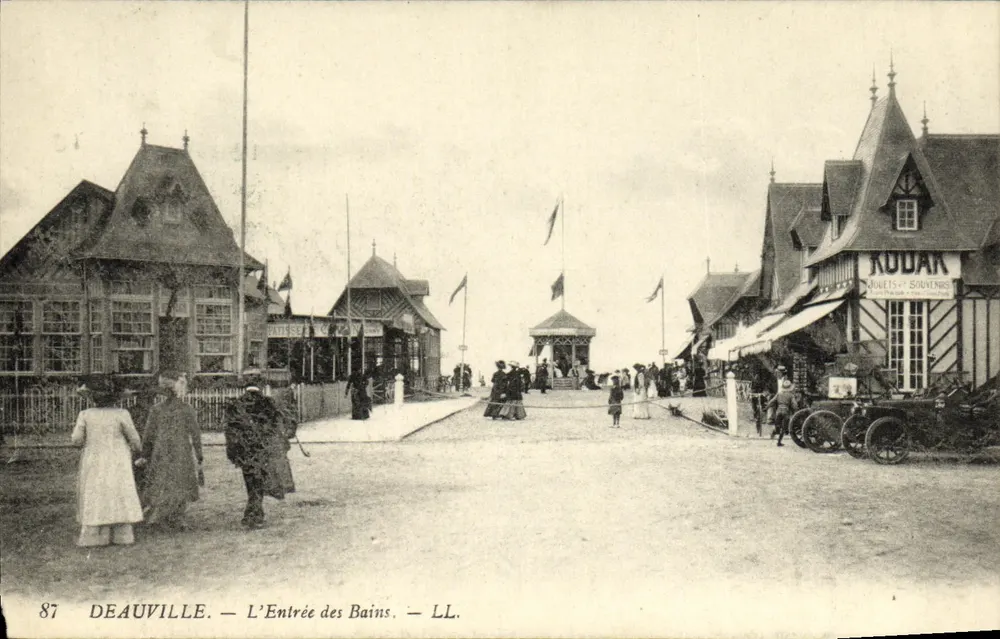 Deauville — A Entrada dos Banhos — LL. — n°87 - Frente