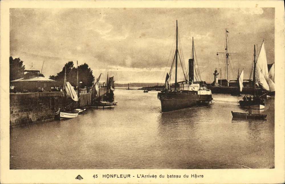 HONFLEUR - A Chegada do Navio do Havre — série 45, editor A. B. - Frente