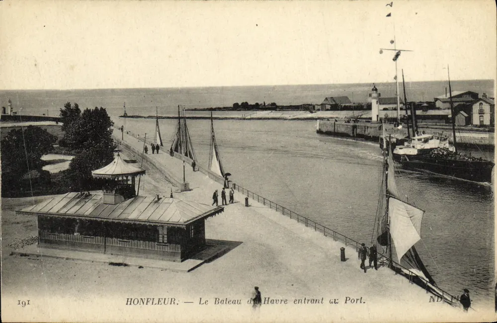 Honfleur — Das Havre-Schiff, das in den Hafen einläuft — ND - Vorderseite