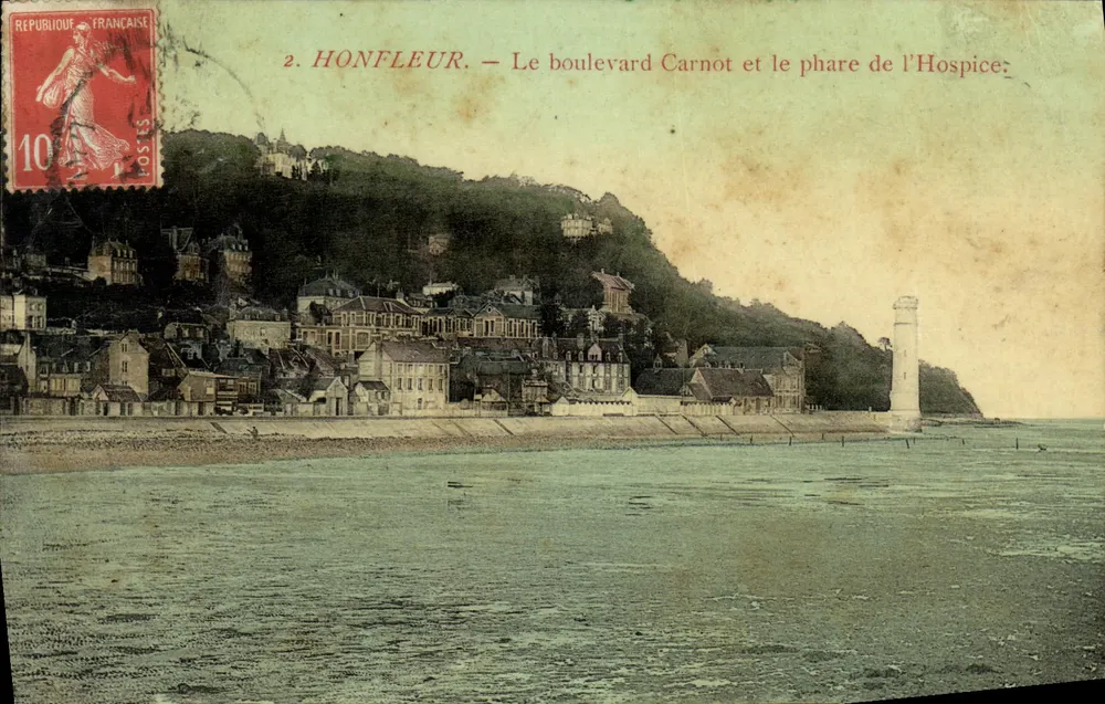 Honfleur — Boulevard Carnot und der Leuchtturm des Hospices - Vorderseite